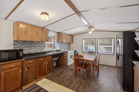Kitchen - 3015 Pine Ln, Wisconsin Rapids, WI 54495 photo 2 of 2