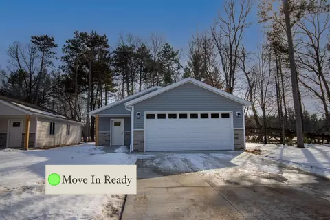 5573 Forest Creek Rd, Stevens Point, WI 54482