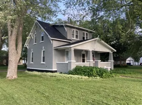937 N Hogan St, Antigo, WI 54409