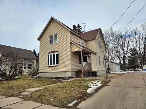 901 W North St, Marshfield, WI 54449