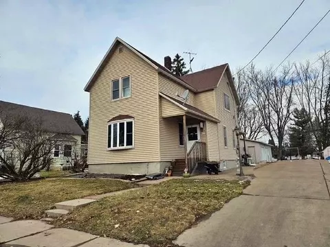 901 W North St, Marshfield, WI 54449