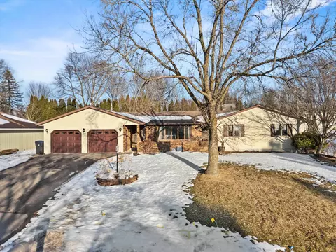 1307 N Wood Ave, Marshfield, WI 54449