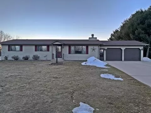 5613 Strawberry Ln, Pittsville, WI 54466