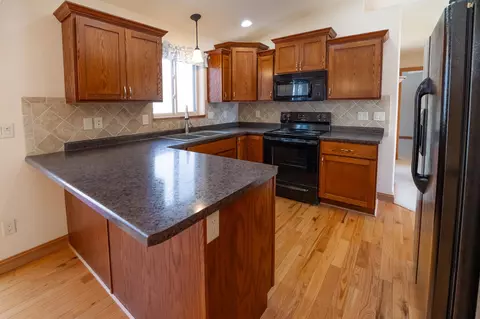 812 Pinedale Ln, Kronenwetter, WI 54455