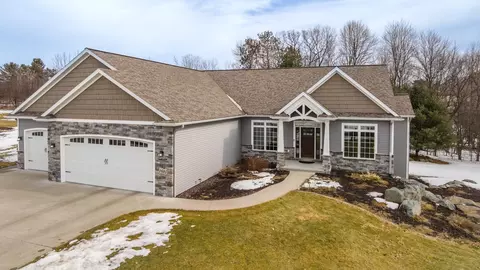 7601 Stonefield Trl, Schofield, WI 54476