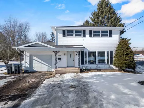 609 N 2nd St, Colby, WI 54421