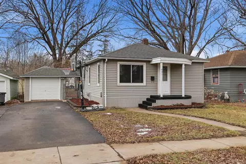 431 8th Ave N, Wisconsin Rapids, WI 54495