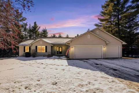 4520 Black Forest Dr, Wisconsin Rapids, WI 54494