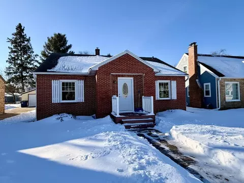 709 Kent St, Wausau, WI 54403
