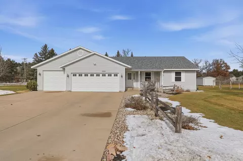 4930 Fieldstone Dr, Plover, WI 54467