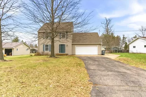 465 Shady Ln, Wisconsin Rapids, WI 54494