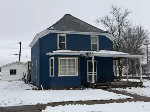224 E 4th St, Owen, WI 54460