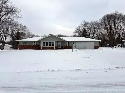 521 N Auburn Ave, Marshfield, WI 54449