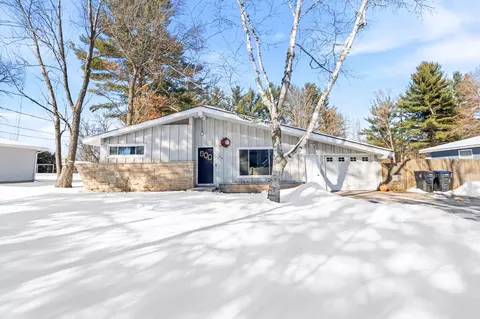 2710 Porter Rd, Plover, WI 54467