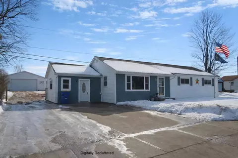 2517 W Main St, Merrill, WI 54452
