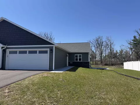 980 Morning Star Ln, Plover, WI 54467