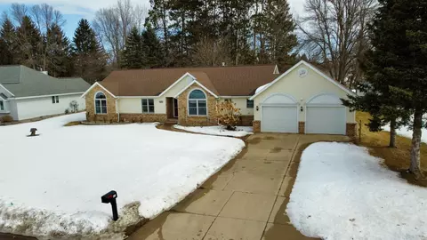 411 Mayfair St, Antigo, WI 54409