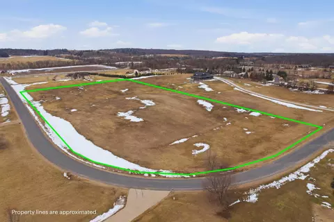 4162 Lovers Ln, Amherst, WI 54406