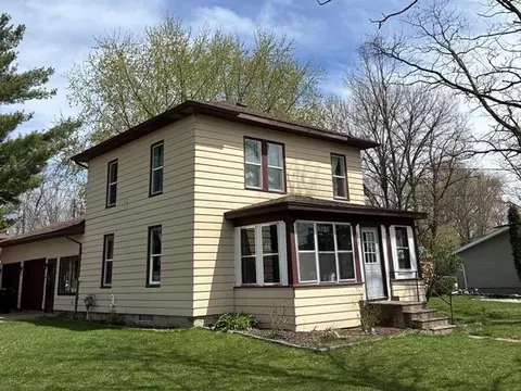 109 W 15th St, Neillsville, WI 54456