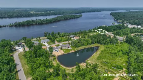 3231 Waterview Dr, Biron, WI 54494