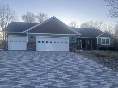 1011 17th St, Mosinee, WI 54455