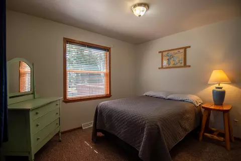 Bedroom - n9699 Deer Lake Lane, Phillips, WI 54555 photo 5 of 6