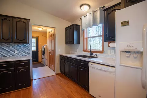 Kitchen - n9699 Deer Lake Lane, Phillips, WI 54555 photo 4 of 7