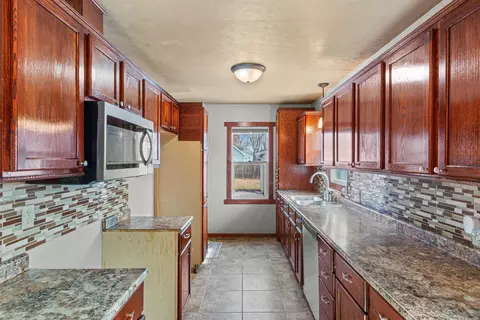 220 18th St N, Wisconsin Rapids, WI 54494