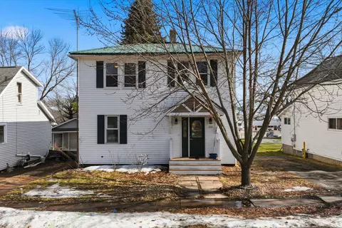 314 N Division St, Loyal, WI 54446