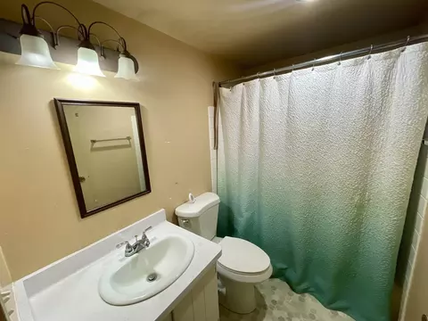 Bath - 325 Maple St, Phillips, WI 54555 photo 2 of 3