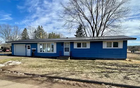 325 Maple St, Phillips, WI 54555