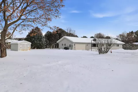 5751 Honeysuckle Ct, Wisconsin Rapids, WI 54494