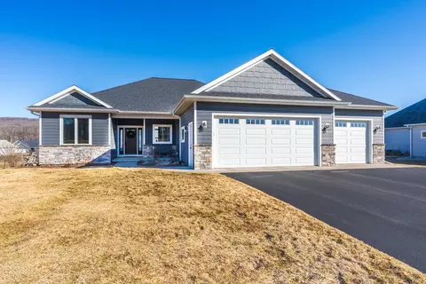 150684 Strawberry Ln, Wausau, WI 54401