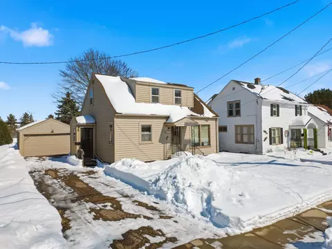 1113 E 4th St, Marshfield, WI 54449