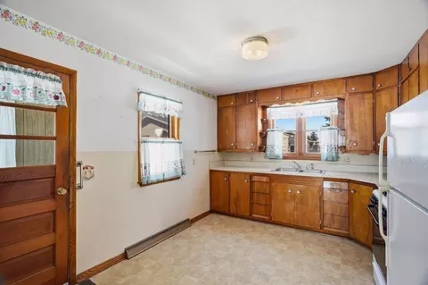 Kitchen - 1113 E 4th St, Marshfield, WI 54449 photo 2 of 2