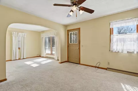 Living - 1113 E 4th St, Marshfield, WI 54449 photo 3 of 4