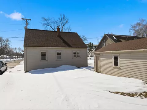 Exterior - 1113 E 4th St, Marshfield, WI 54449 photo 5 of 5