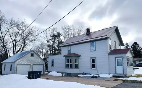 818 Western St, Marshfield, WI 54449