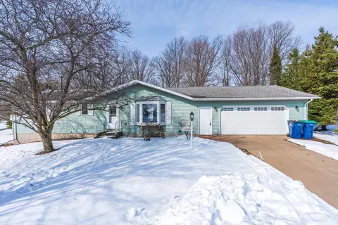 119300 Hawk Ct, Stratford, WI 54484