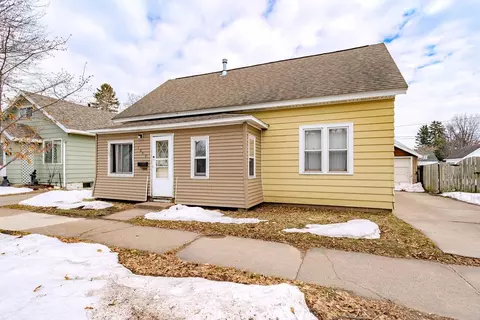 1009 S 8th Ave, Wausau, WI 54401