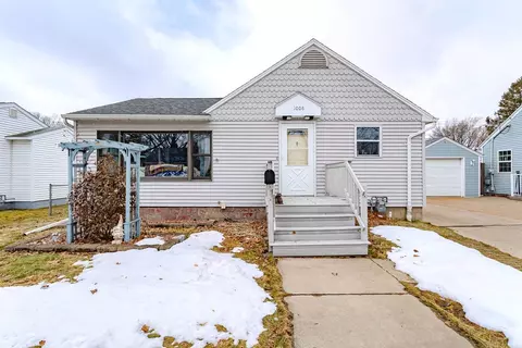 1008 N 9th Ave, Wausau, WI 54401