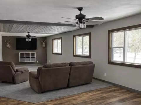 Living - 907 Pine St, Prentice, WI 54556 photo 2 of 2