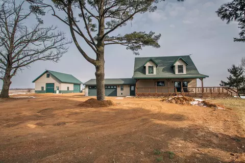 w4768 Capital Road, Greenwood, WI 54437