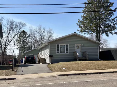909 Grand Ave, Merrill, WI 54452