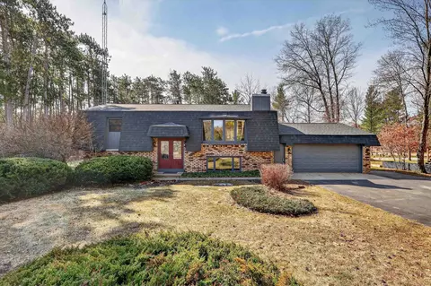 2641 Parkway Ct, Wisconsin Rapids, WI 54494