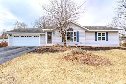 210 Peggy Ln, Rothschild, WI 54474