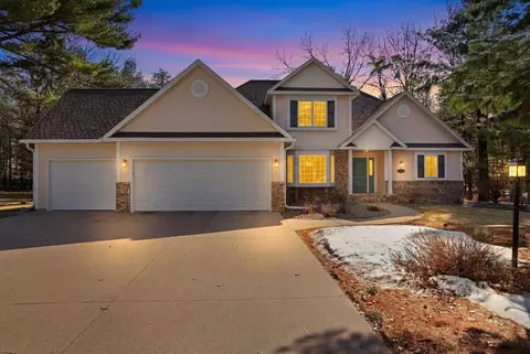 3241 Parkwood Dr, Stevens Point, WI 54481