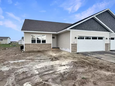 2107 S Ironwood Ave, Marshfield, WI 54449