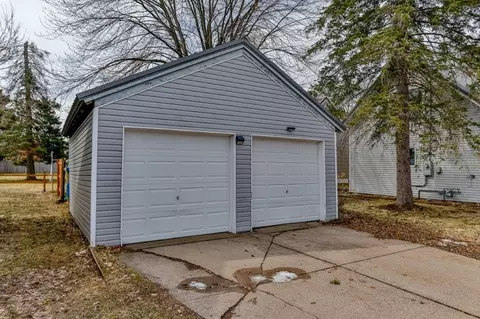 Exterior - 300 E 9th St, Marshfield, WI 54449 photo 2 of 6