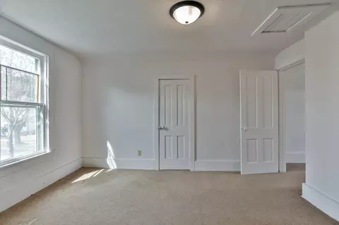 Bedroom - 300 E 9th St, Marshfield, WI 54449 photo 3 of 10